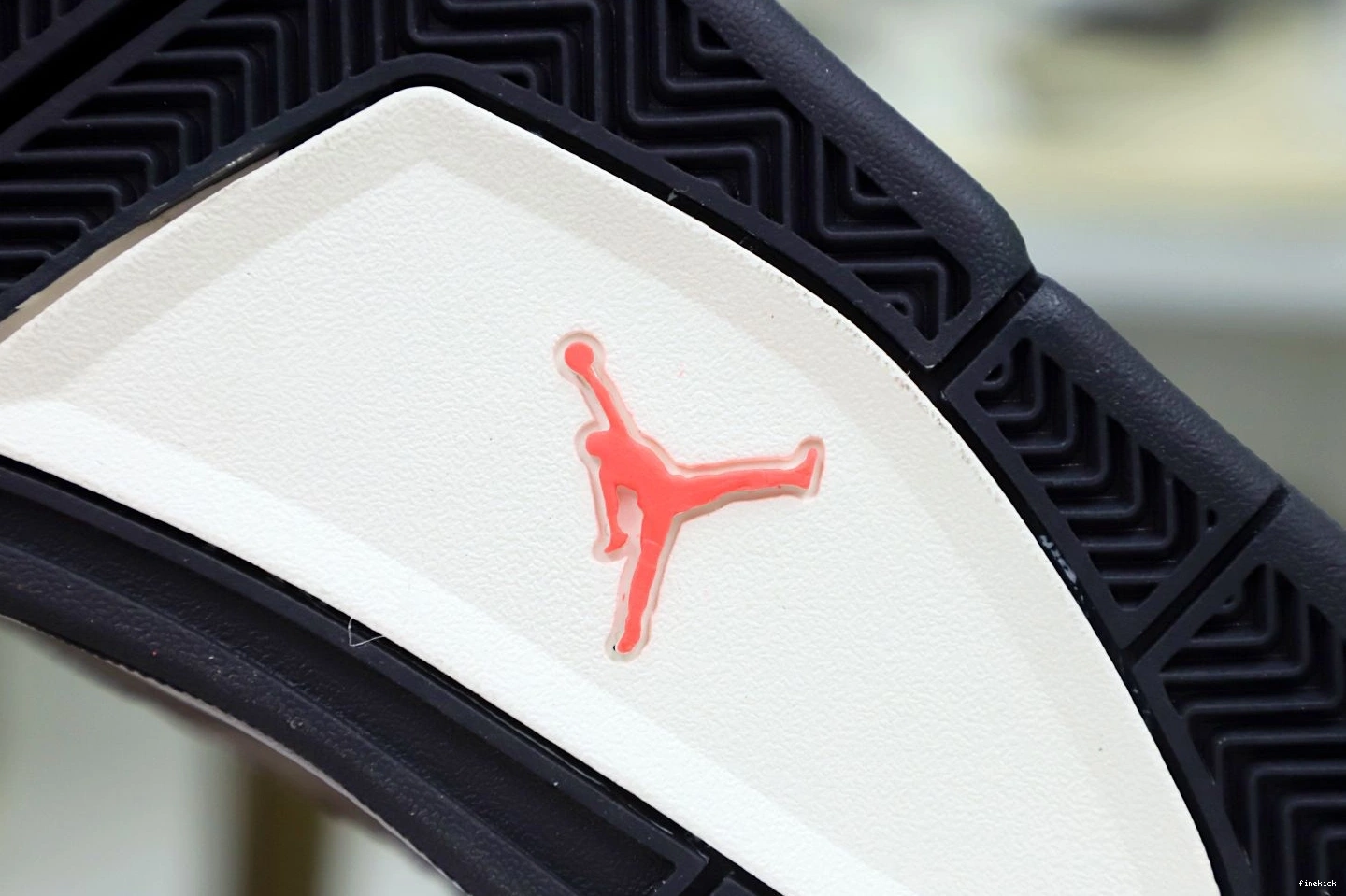 RETRO HAZE' JORDAN 4 AIR 'TAUPE 0920